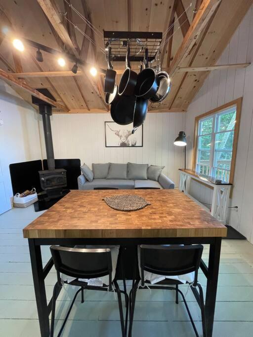 Leland'S Lakehouse Wolfville Extérieur photo